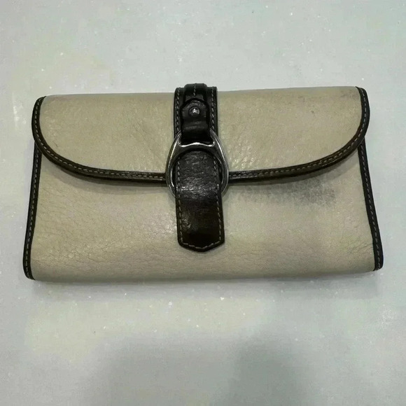 Dooney & Bourke vintage pebbled leather long wallet with front buckle - Picture 1 of 14